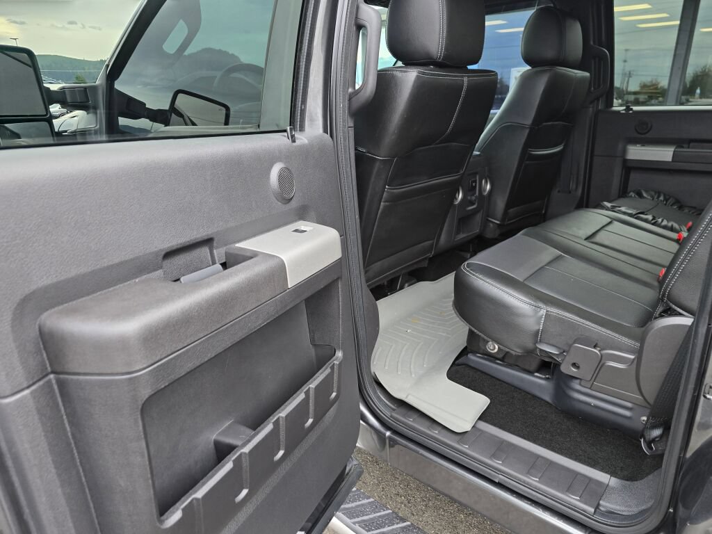 Used 2016 Ford F350 Lariat w/ Lariat Ultimate Package AWD/4WD image 12