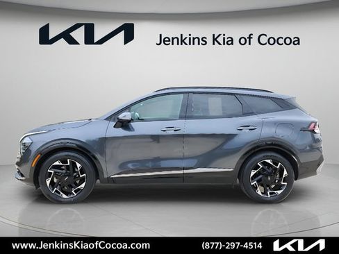 Certified 2024 Kia Sportage SX FWD image 9