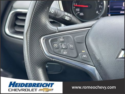 Used 2020 Chevrolet Equinox LT image 24