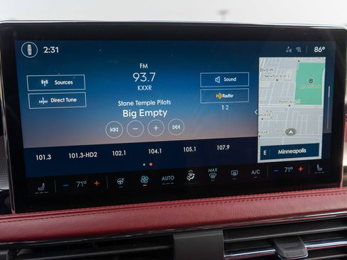 Used 2023 Lincoln Corsair Reserve w/ Equipment Group 202A AWD/4WD image 18