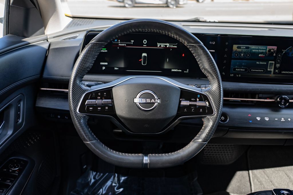 Used 2024 Nissan Ariya AWD image 13
