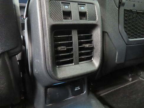 Used 2025 Ford Bronco Badlands AWD/4WD image 14