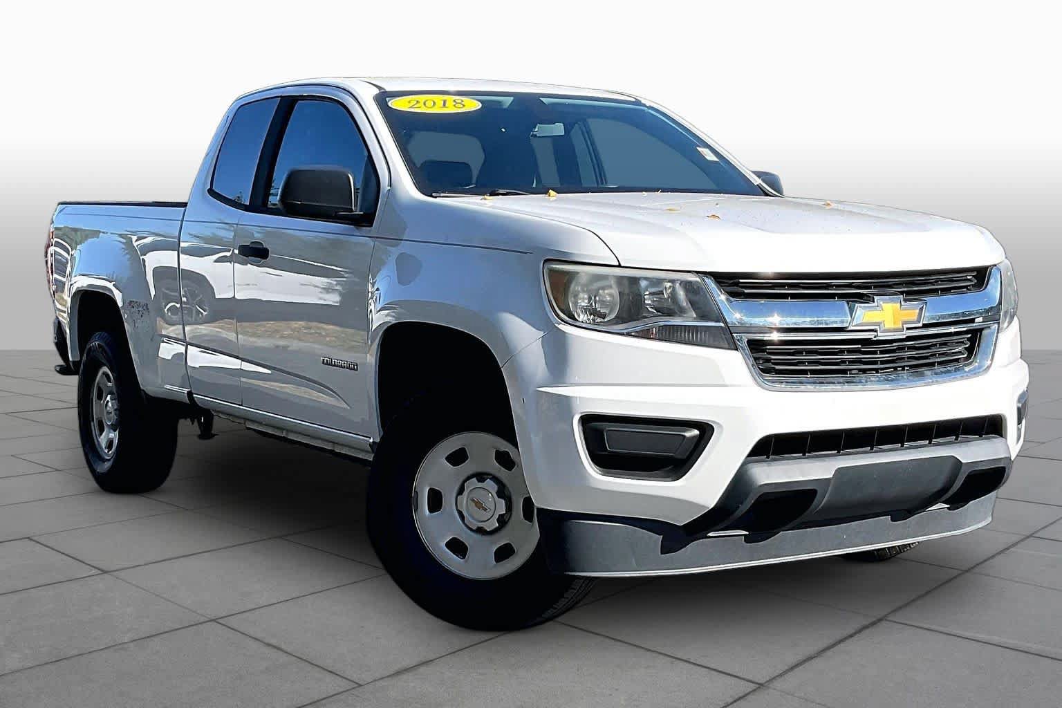 Used 2018 Chevrolet Colorado W/T w/ WT Convenience Package RWD image 3