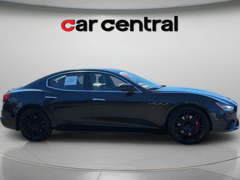 Used 2022 Maserati Ghibli Modena Q4 AWD/4WD image 6