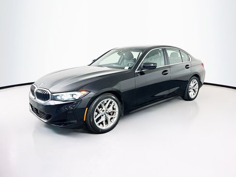 Used 2025 BMW 330i Sedan RWD image 3