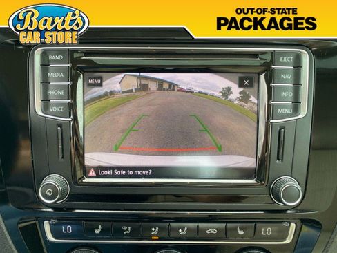 Used 2017 Volkswagen Jetta SEL FWD image 33