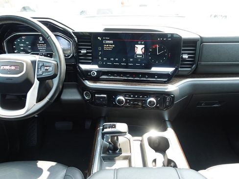 Used 2024 GMC Sierra 1500 Elevation w/ Elevation Premium Package AWD/4WD image 46