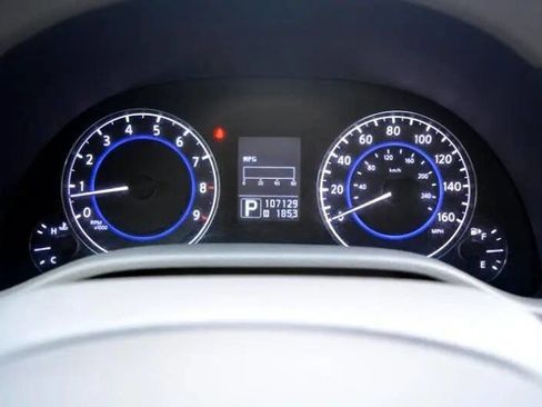 Used 2015 INFINITI Q40 w/ Moonroof Package image 21