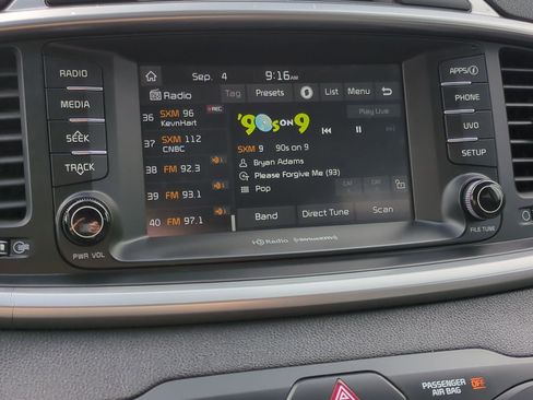 Used 2018 Kia Sorento LX image 24