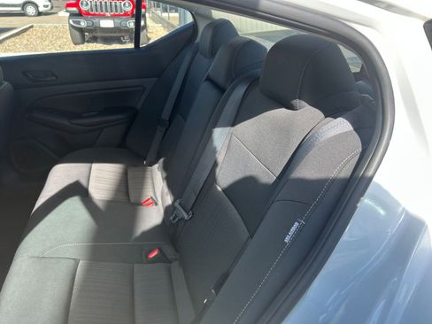 Used 2025 Nissan Altima 2.5 SV image 36