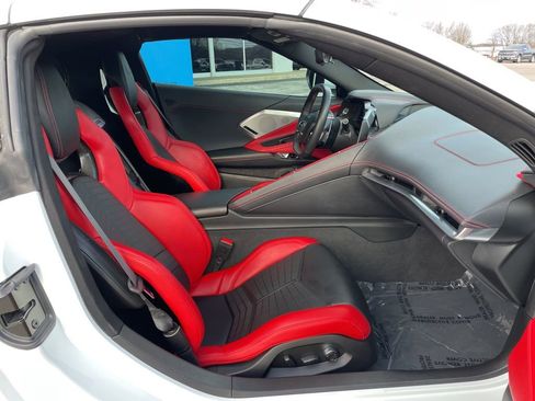 Used 2021 Chevrolet Corvette Stingray Preferred Cpe w/ 2LT image 28