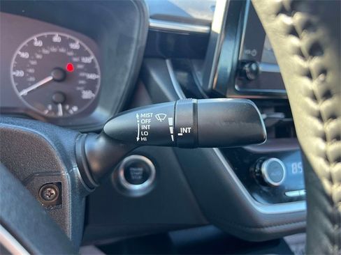 Certified 2023 Toyota Corolla SE image 32