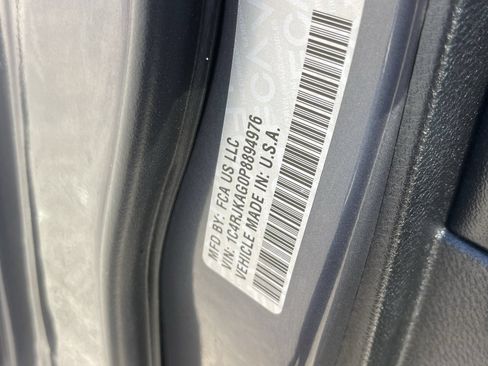 Used 2023 Jeep Grand Cherokee L Laredo AWD/4WD image 34