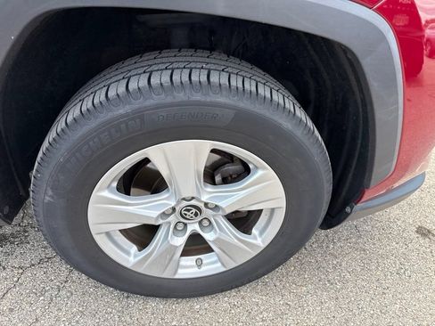 Used 2019 Toyota RAV4 XLE w/ Convenience Package AWD/4WD image 17