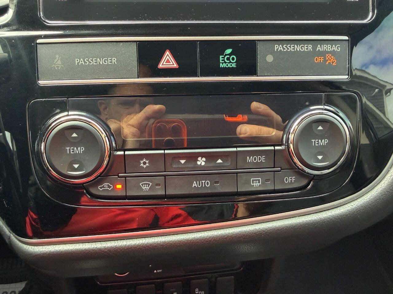 Used 2019 Mitsubishi Outlander GT AWD/4WD image 27