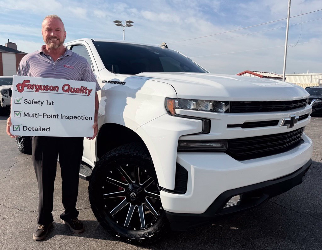 Used 2020 Chevrolet Silverado 1500 RST w/ Texas Edition AWD/4WD image 1