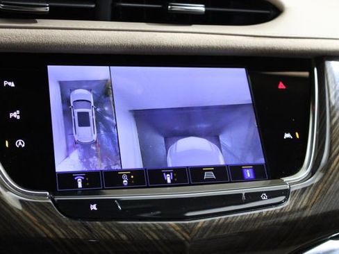 Certified 2025 Cadillac XT6 Sport w/ Platinum Package AWD/4WD image 19
