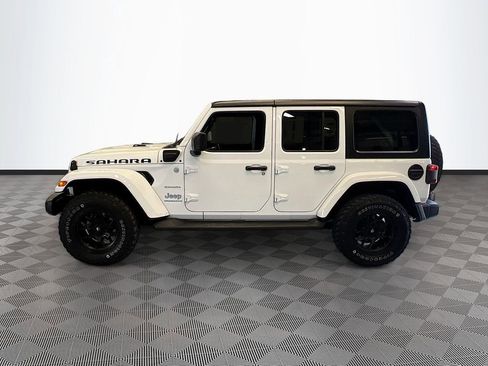 Used 2023 Jeep Wrangler Unlimited Sahara AWD/4WD image 4