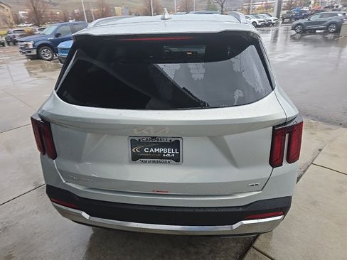 New 2026 Kia Sorento S image 5