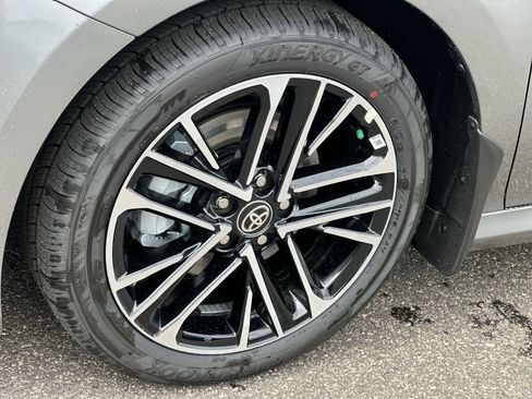 New 2026 Toyota Camry XLE AWD/4WD image 10