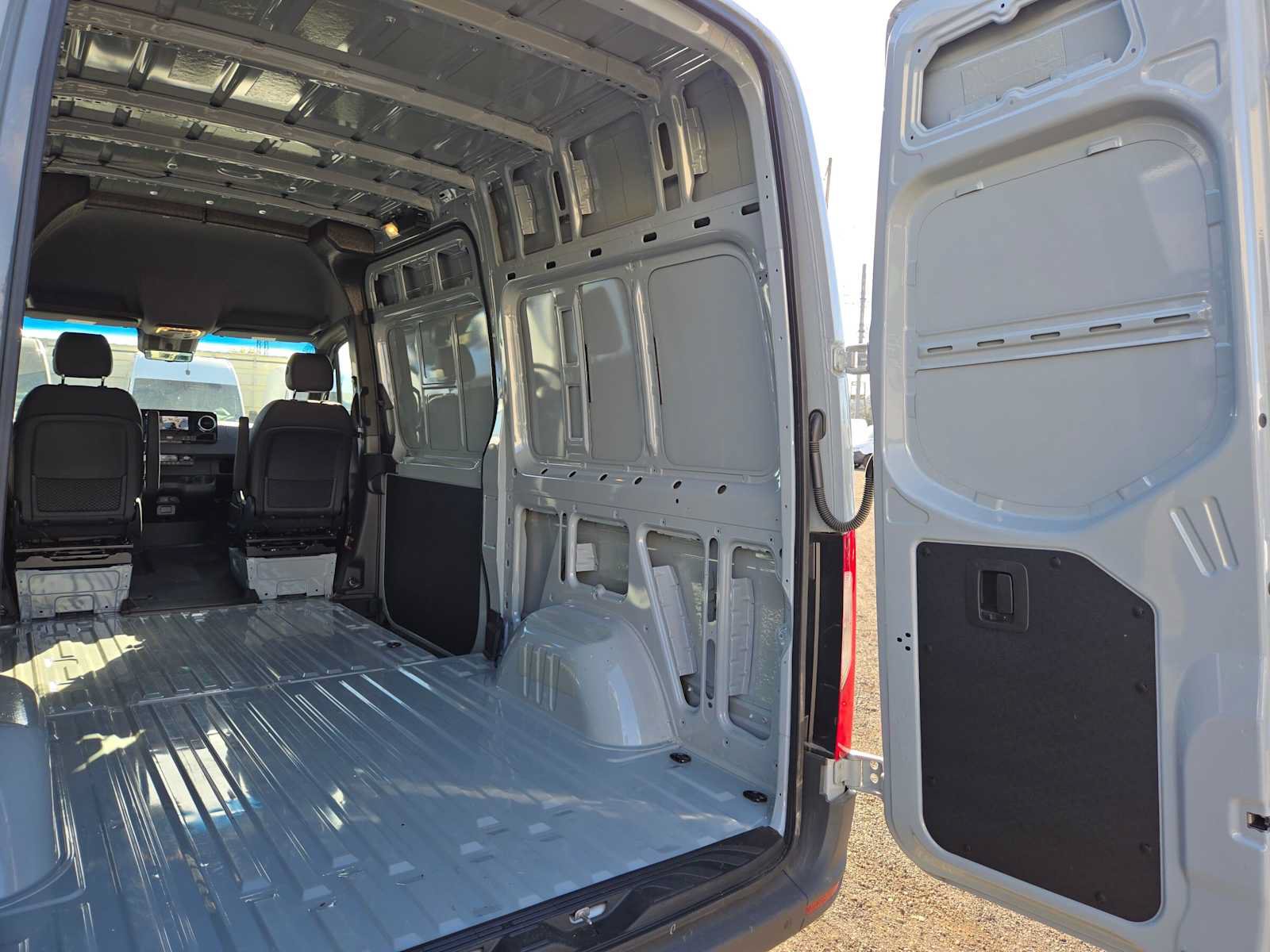 Used 2026 Mercedes-Benz Sprinter 2500 image 19