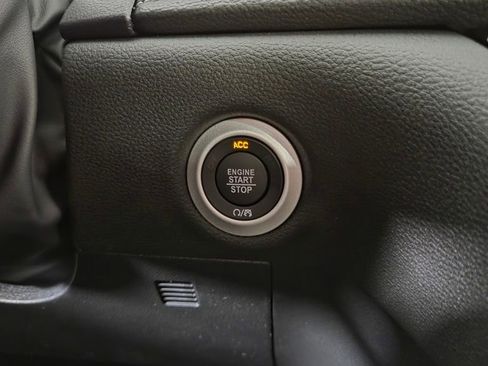 New 2026 Chrysler Pacifica Select FWD image 21