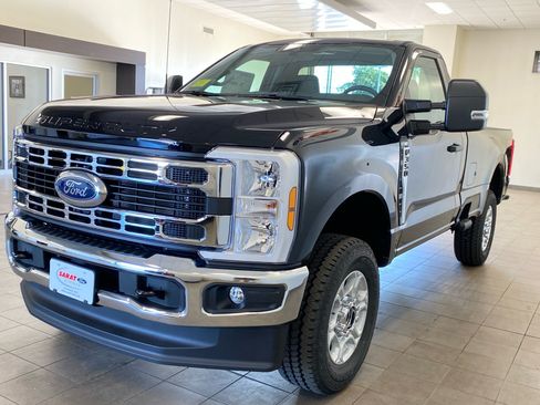 New 2026 Ford F350 XLT w/ FX4 Off-Road Package AWD/4WD image 4
