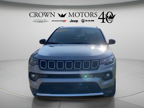 Used 2023 Jeep Compass Limited AWD/4WD image 2