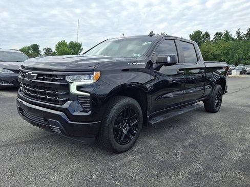 Used 2024 Chevrolet Silverado 1500 RST w/ Convenience Package II AWD/4WD image 3