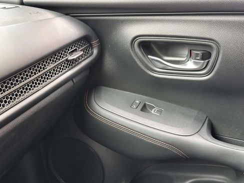 Used 2023 Honda HR-V Sport image 27