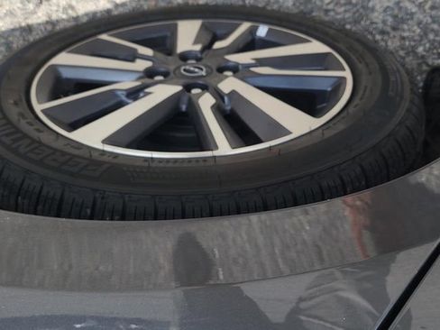 Used 2023 Nissan Versa SV FWD image 13