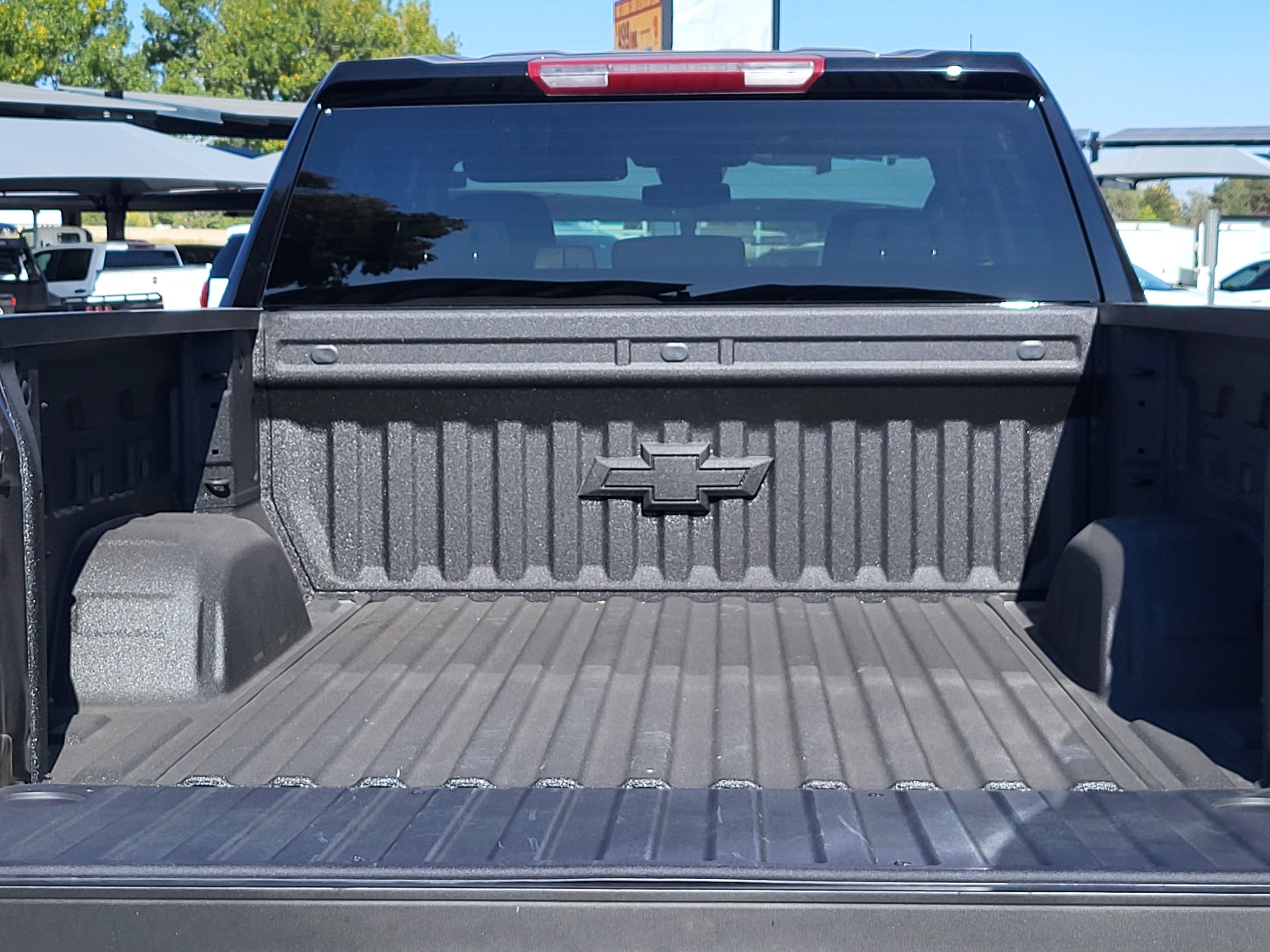 Used 2025 Chevrolet Silverado 1500 RST w/ Rally Edition AWD/4WD image 31