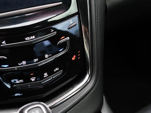 Used 2018 Cadillac CTS V w/ Carbon Fiber Package image 39