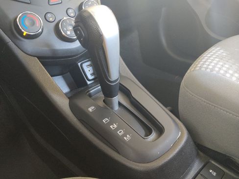 Used 2020 Chevrolet Sonic LT FWD image 26