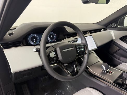 New 2026 Land Rover Range Rover Evoque S image 4