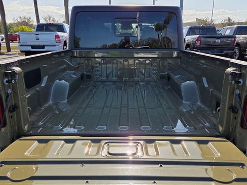 New 2026 Jeep Gladiator Willys AWD/4WD image 7