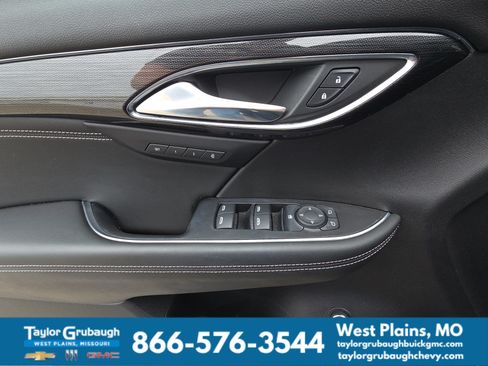 Used 2023 Buick Envision Essence FWD image 13