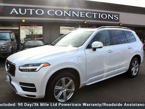 Used 2016 Volvo XC90 T8 Momentum w/ Vision Package image 1