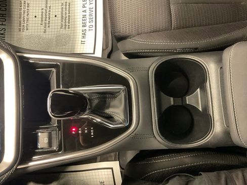 Used 2025 Subaru Outback Premium w/ Popular Package #1A AWD/4WD image 20