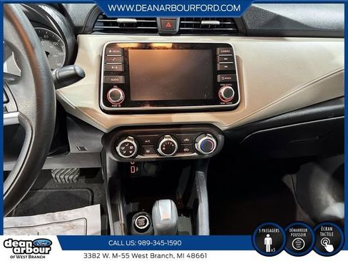 Used 2021 Nissan Versa SV FWD image 14