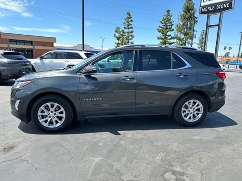 Used 2019 Chevrolet Equinox LT w/ Sun & Navigation Package FWD image 4