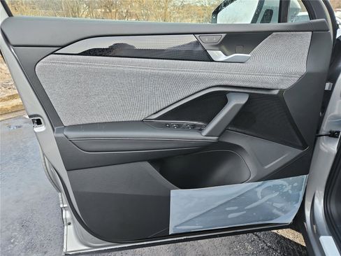 New 2026 Volkswagen Tiguan S image 12