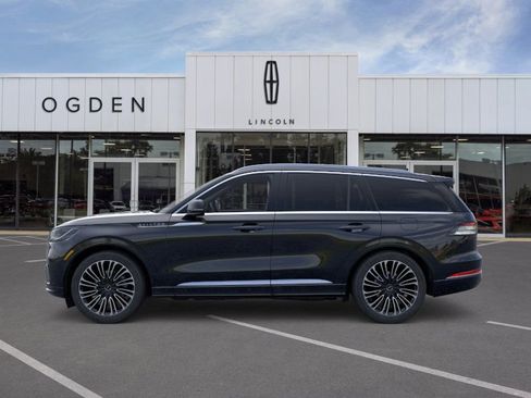 New 2026 Lincoln Aviator Black Label image 3