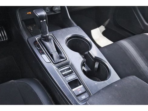 Used 2024 Honda Civic Sport image 29