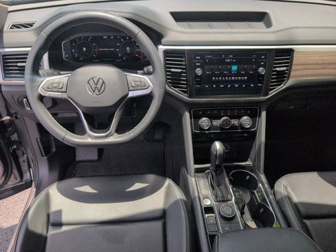 Used 2023 Volkswagen Atlas SEL AWD/4WD image 31