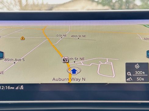 Used 2020 Audi SQ5 Premium Plus w/ Premium Plus Package image 26