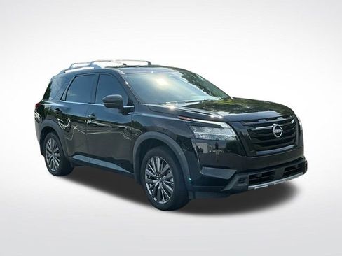 Used 2024 Nissan Pathfinder SL w/ SL Premium Package AWD/4WD image 8
