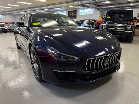 Used 2019 Maserati Ghibli S GranLusso AWD/4WD image 3