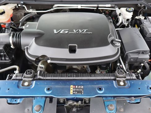 Used 2020 Chevrolet Colorado LT AWD/4WD image 43
