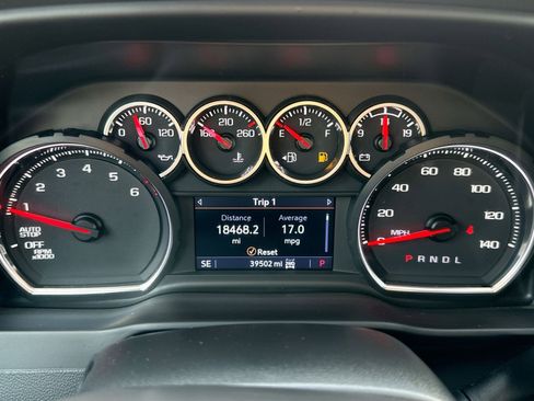 Used 2022 Chevrolet Silverado 1500 LT image 23